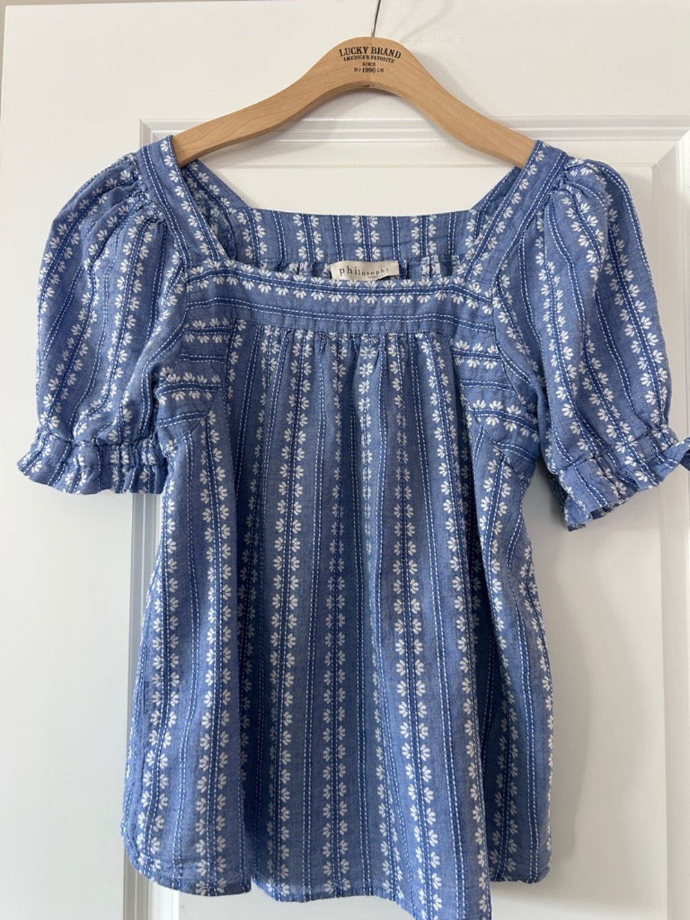 Philosophy Peasant Top Sz L w MEASUREMENTS Square Neck. Puff Sleeve. Embroidery